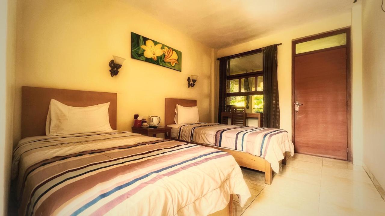 Centro Bajo Hotel&Resto Labuan Bajo Exterior foto